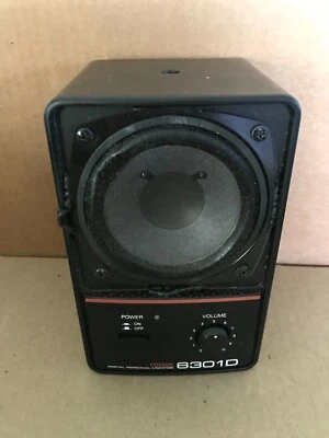 Fostex 6301D Personal Desktop Monitor  An in-built 10 watt amplifier - Image 1 of 4