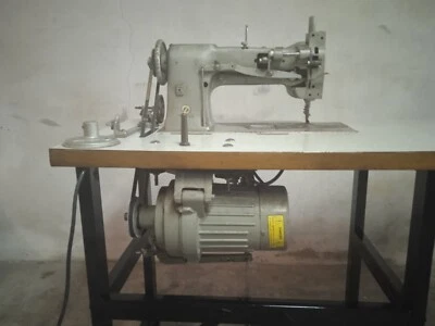 Maquina de Costura Industrial Marca - Dürkopp (238 - 103) em Bom Estado。 — 第 1/4 张图片