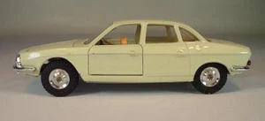 GAMA Mini Mod 1/43 NSU RO 80 Sedán Beige Amarillento #6372 - Imagen 1 de 1
