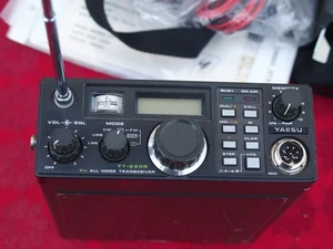 YAESU FT-290R mit viel Zubehör - Bild 1 von 18
