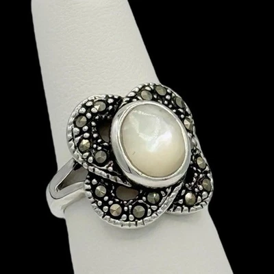 Vintage Inspired Mother Of Pearl Marcasite Ring Flower Shape Retro Look Sz 6 NWT - Image 1 of 4