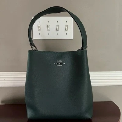 Bolso Coach 1011 pequeño de cuero Town Bucket - verde lavado Foto 1 de 4