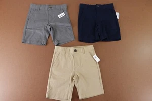 Old Navy Boys Size 8 Ink Blue Gray Khaki Flat Front Chino Shorts 3 Pack NWT - Picture 1 of 9