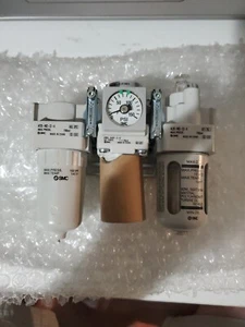 SMC 1/4" Filter Regulator Lubricator Air Preparation Combo BRAND NEW - Picture 1 of 4