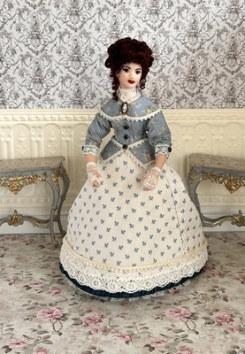 Dolls House 1/12 Scale Artisan made Beautiful Porcelain Dressed Doll.  — 第 1/4 张图片