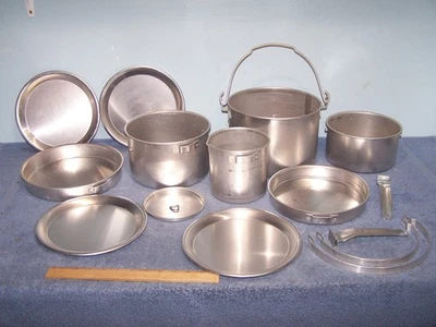 PALCO #414 Aluminum Camper’s  Cook Kit 14 Pieces. - Image 1 of 4