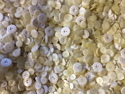 JOB LOT BAG FULL 1 Kg Assorted Ivory Good Quality Buttons (CWI) - Image 1 of 2