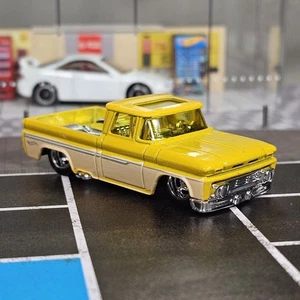 🔥 Custom Hot Wheels Silver Series Surf’s Up Yellow Custom ‘62 Chevy Pickup 2024 - Picture 1 of 10