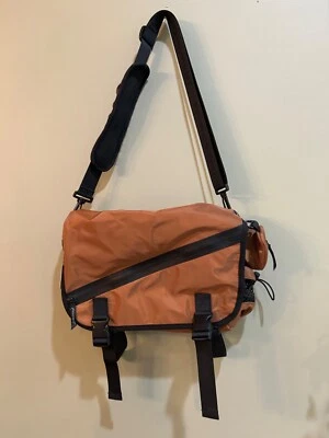 Free People Movement Bolso Mensajero Nuevo Con Etiquetas Toffee Marrón Foto 1 de 4