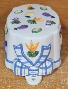 Fitz & Floyd PETITS VEGS Jello Form, 7 3/4", blaues Band & Schleifen, sehr gut - Bild 1 von 8