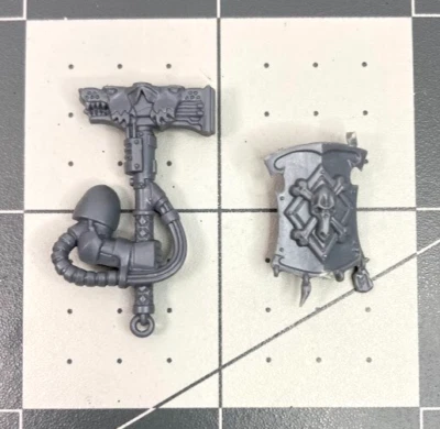40k Space Wolves Blood Claws STORM HAMMER & SHIELD bitz citadel Kill Team BA25 - Image 1 of 2