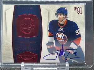 2010-11 Panini Dominion Signatures Ruby John Tavares #/50 No. 60 - NY ISLANDERS - Picture 1 of 2