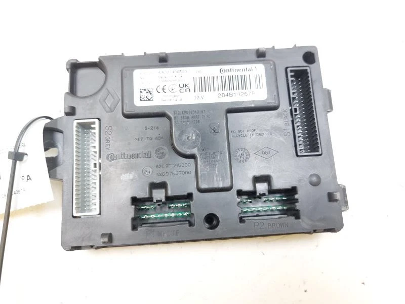 284B14267R SCATOLA FUSIBILI RENAULT CLIO IV (B98) 1.2 TCE 16V MAN 6M 118CV 2017  - Immagine 1 di 3