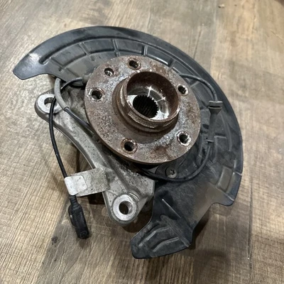 Driver Left Front Spindle/Knuckle 4WD 17-24 Jeep Compass Traulhawk 68259531AC - Image 1 of 4