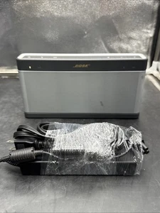Bose SoundLink III 414255 Silver Gray Wireless Bluetooth Portable Speaker System - Picture 1 of 10