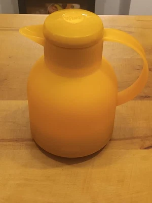 Emsa Samba Vacuum Jug Quick Press 1 l yellow Translucent Coffee, Tea Jug Vacuum - Image 1 of 4
