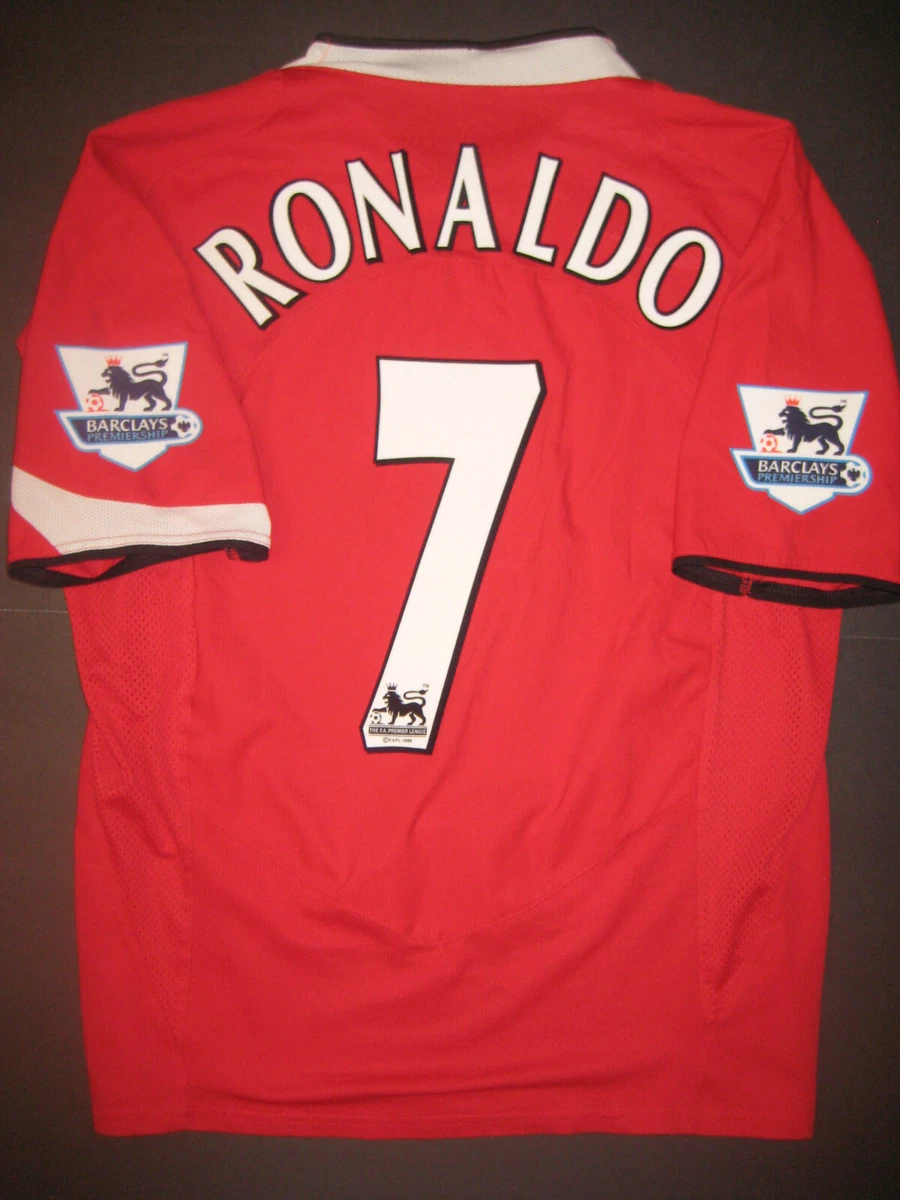 Nike Size S Manchester United International Club Soccer Fan