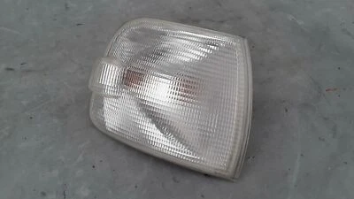 VOLKSWAGEN EUROVAN T4 1997-2003 LUZ INTERMITENTE LADO PASAJERO DELANTERO DERECHO OEM Foto 1 de 4