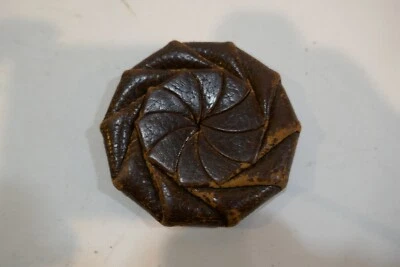 Vintage  Leather Rosette Style Coin Purse - Image 1 of 4