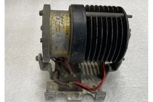 G5U-51464, Vintage WWII RAAF Aircraft Carbon Pile Voltage Regulator - Picture 1 of 4