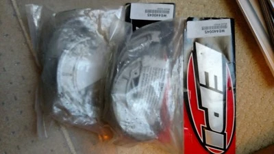 EPI Brake Shoes Rear for Polaris 50 2x4 2001-2013 17210474_6 WE440045 M527 - Изображение 1 из 3