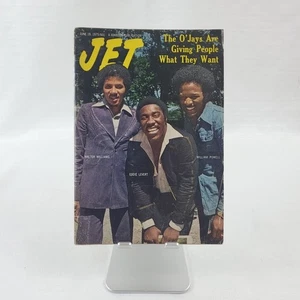 1975 June 19 JET Magazine, The O’Jays Are Giving People What They Want - Bild 1 von 3