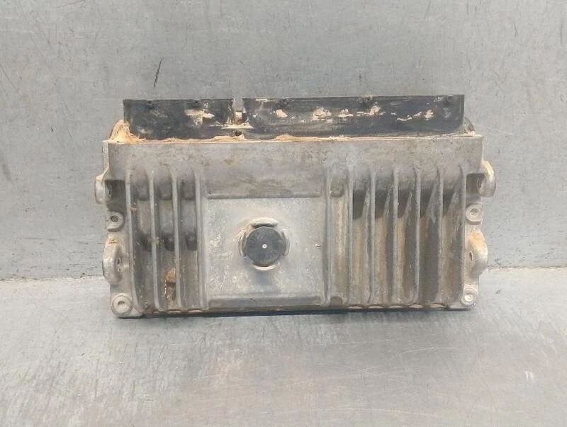 896610ZS10 centralina motore per TOYOTA COROLLA STATION WAGON ( E21 ) 5421709 - Immagine 1 di 4