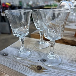 Vier Vintage Kristall Cordial Gläser. 4 zoll - Bild 1 von 3