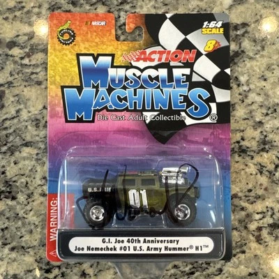 FIRMADO NEMECHEK GI JOE 40º Ejército de EE. UU. HUMMER H1 #01 MÁQUINAS MUSCULARES 1:64 Diecast Foto 1 de 4