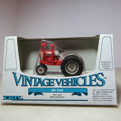 Ertl Ford 981  Tractor Vintage Vehicle Made USA 1/43 FD-2564-1HEO-B2 - Image 1 of 4