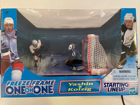 1999 NHL Starting Lineup Freeze Frame One On One Olaf Kolzig & Alexei Yashin SLU Cover