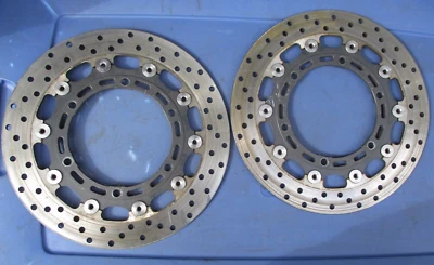 Yamaha R6 YZF 600 2002 rueda delantera derecha izquierda freno disco rotor Foto 1 de 4