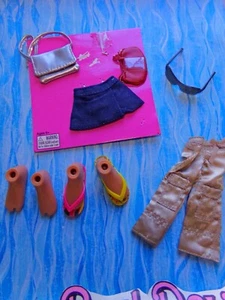 PANTALONES, PIES, SANDALIAS, FALDA BRATZ FASHION 2006 FEELIN' PRETTY DANA - Imagen 1 de 7