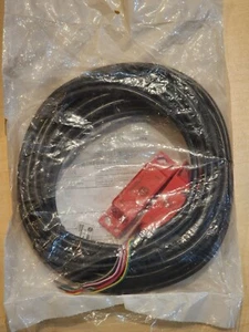 Allen Bradley 440N-Z21SS2B SensaGuard non-contact switch - Picture 1 of 2