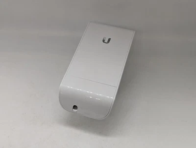 Ubiquiti Networks LOCOM5 NanoStation Loco M5 wireless access point CPE bridge - Image 1 of 4