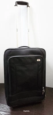 Victorinox Swiss Army 22" Two Wheeled Upright Standard Carryon Luggage, Black - Image 1 of 4
