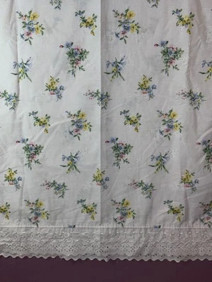 Sábana Doble Plana Blanca Floral Encaje Recortado Dan River Borde Festoneado Ojal Usado en Excelente Condición Foto 1 de 4