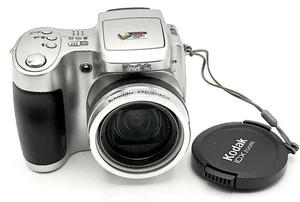 Kodak Easyshare Z710 fotocamera digitale 7,1 MP Schneider-Kreuznach zoom ottico 10X  - Foto 1 di 2