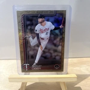2025 Topps Series 1 - Bailey Ober #12 Gold 17/50 RARE NUMBER NOT THE 2025  - Bild 1 von 2