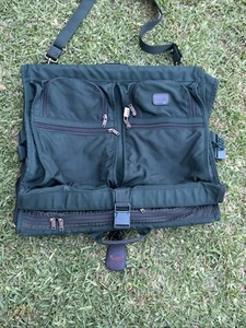 TUMI Alpha Tri Fold Garment Bag/Carry On Green/ Multi Pockets /Hangtag Included - Picture 1 of 24