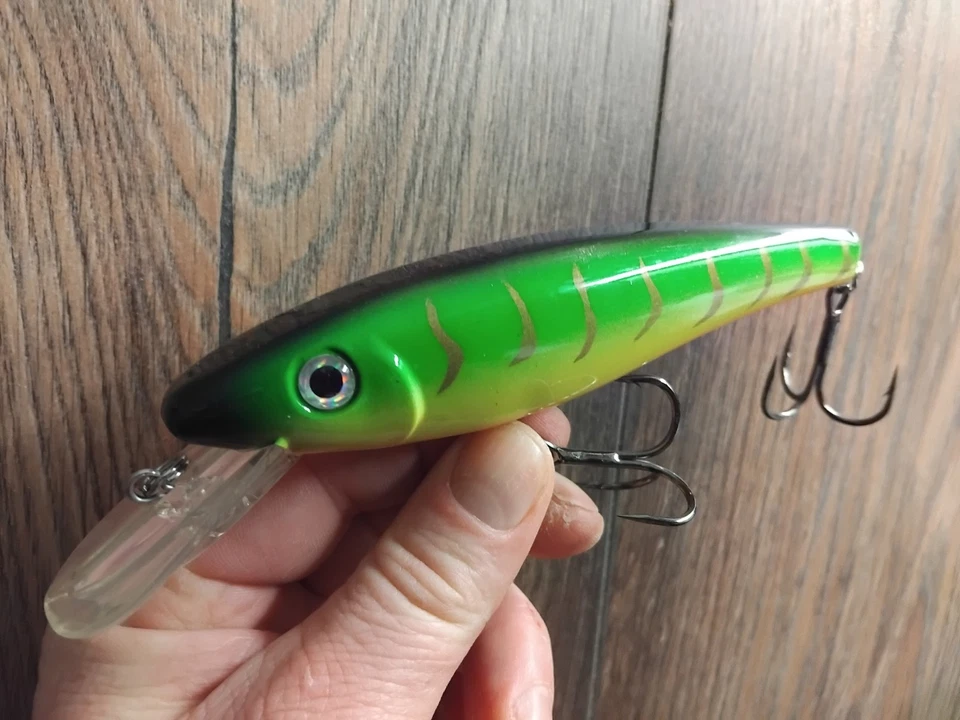 WOBBLER AEW BIG PIKE GREEN TIGER 16CM HECHT WELS ZANDER KÖDER JERKBAIT CRANKBAIT - Bild 1 von 1