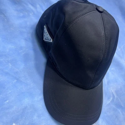 Prada Re-Nylon棒球帽 — 第 1/4 张图片