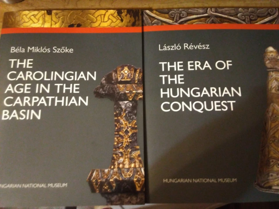 Hungarian History Book LOT Carpathian Conquest War Museum Budapest NEW PB Magyar Foto 1 de 4