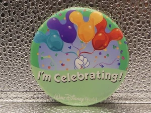 Walt Disney World ¡Estoy celebrando! Globos Mickey Confetti Botón Pinback Verde - Imagen 1 de 7