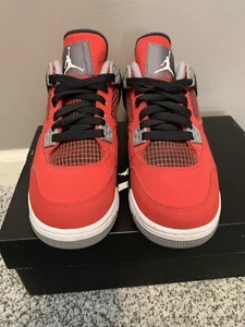 Nike Air Jordan 4 Retro GS Toro Bravo Fire/White-Red-Cement Grey Größe 4,5 Jugend - Bild 1 von 16