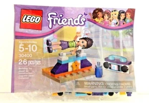 LEGO Friends 30400 & Naomi-Minifigure (Polybag) 26 pieces - Free shipping in USA - Picture 1 of 6