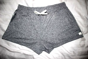 Vuori shorts women's L gray knit drawstring athletic with pockets and zipper - Picture 1 of 7