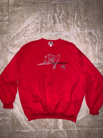 Vintage Tampa Bay Buccaneers Men's 2XL Sweater 1990s Cover