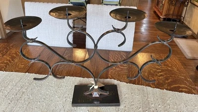 Candelabro de hierro Jan Barboglio Estancia Chica nuevo con etiqueta 36" de ancho Foto 1 de 4