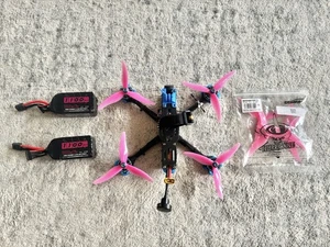 Custom Analog 5” Freestyle FPV Drone – Ready to Fly , Needs Controller & Goggles - Picture 1 of 8